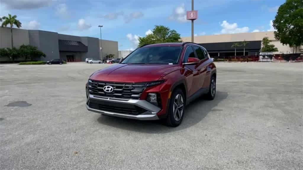 new 2025 Hyundai Tucson car, priced at $34,004