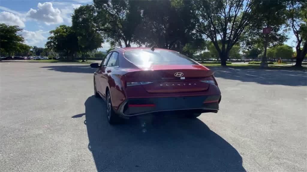 new 2025 Hyundai Elantra car, priced at $26,702