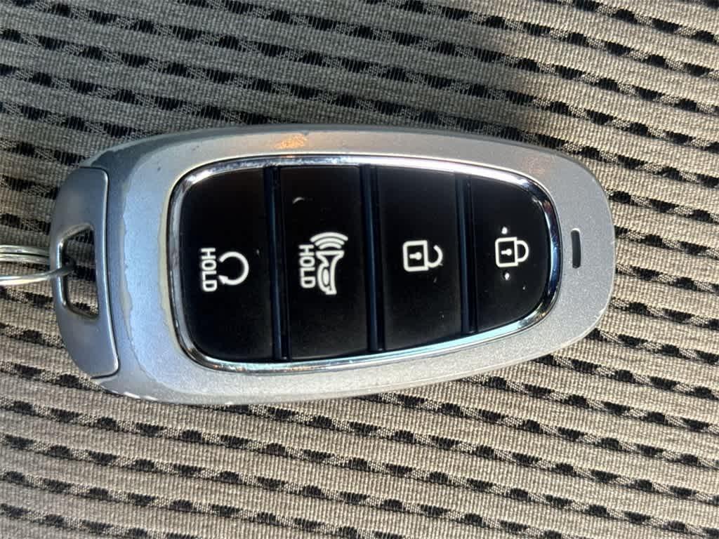 used 2022 Hyundai Santa Fe car, priced at $18,575