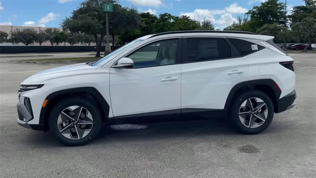 new 2025 Hyundai Tucson car, priced at $34,313