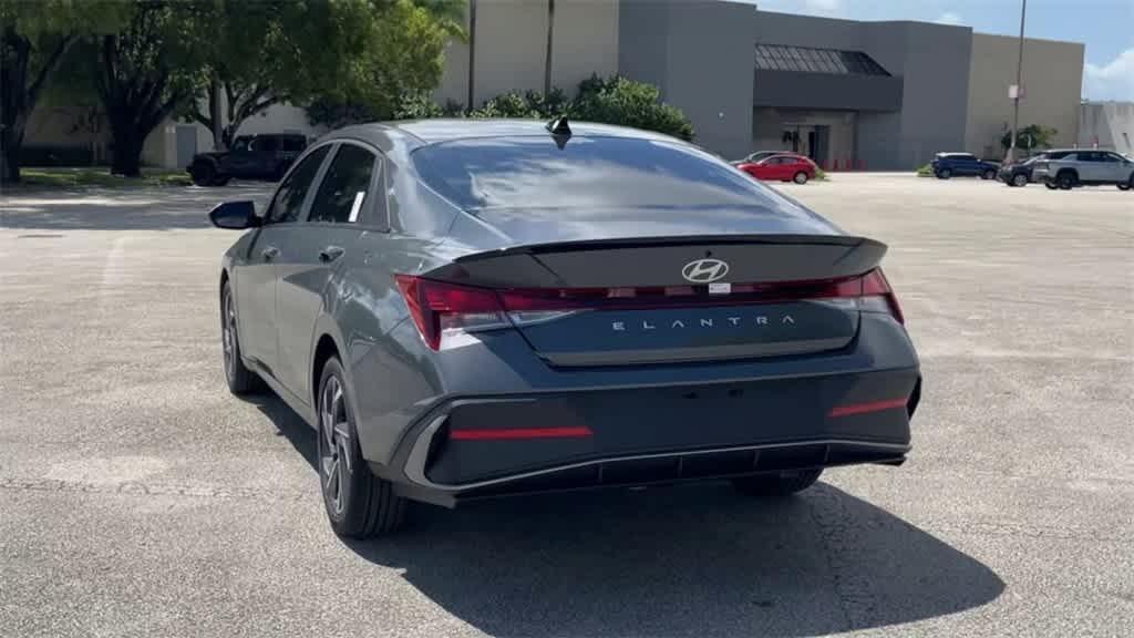 new 2025 Hyundai Elantra car, priced at $23,982