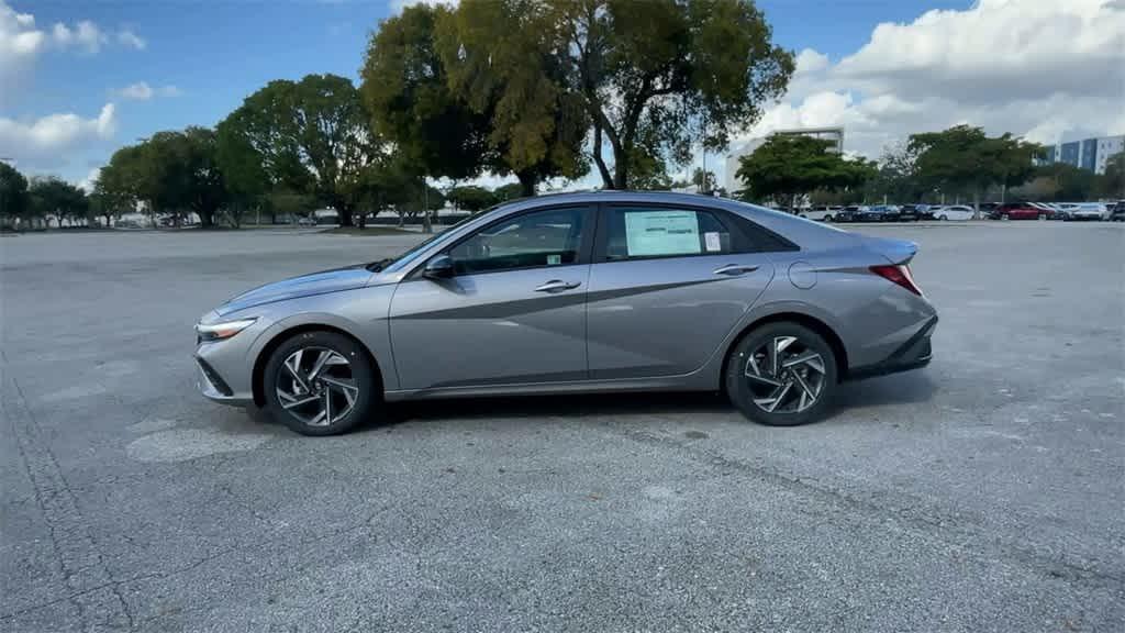 new 2025 Hyundai Elantra car, priced at $23,943