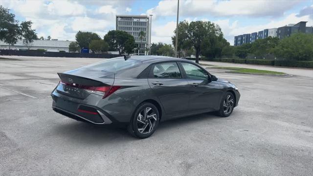 new 2025 Hyundai Elantra car, priced at $23,945