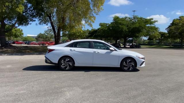 new 2025 Hyundai Elantra car, priced at $26,925