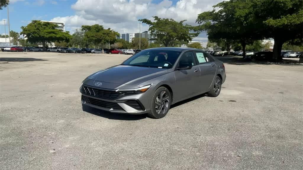 new 2025 Hyundai Elantra car, priced at $23,943