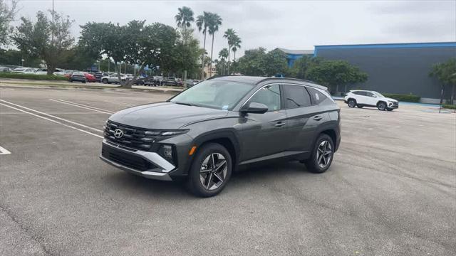 new 2025 Hyundai Tucson Hybrid car, priced at $37,070