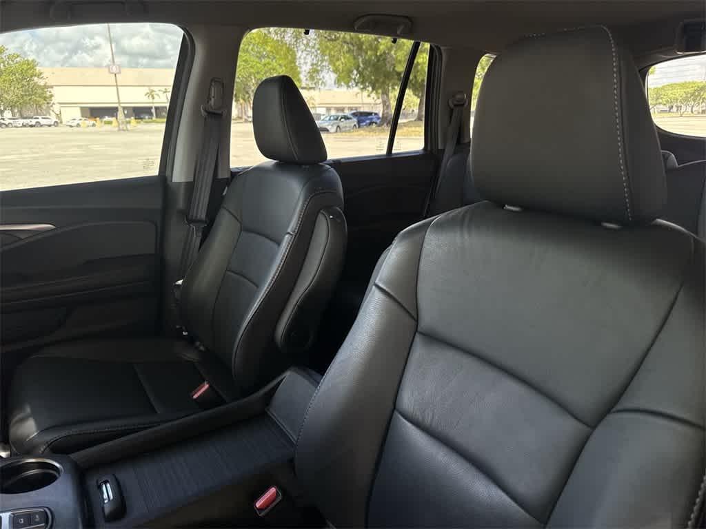 used 2022 Honda Pilot car, priced at $28,962
