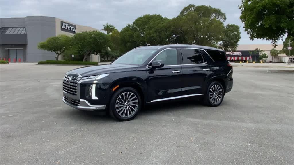 used 2023 Hyundai Palisade car, priced at $39,723