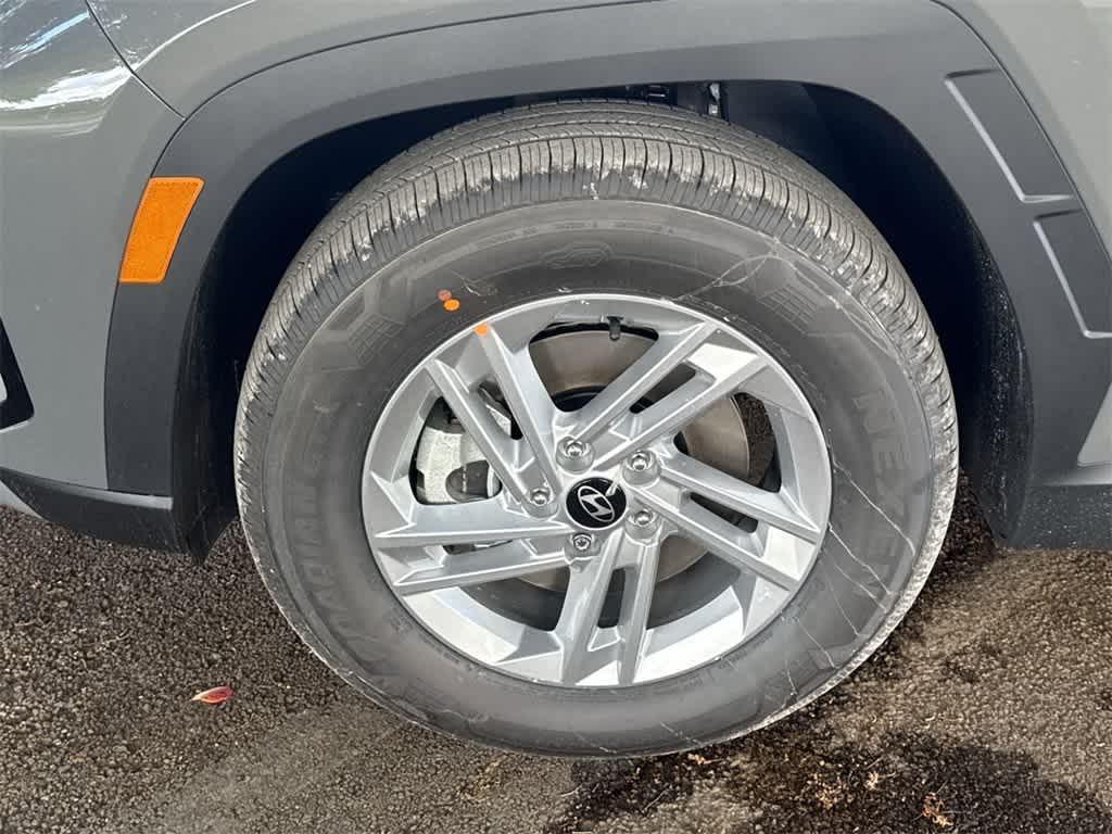 new 2025 Hyundai Tucson car, priced at $29,975