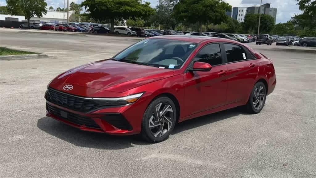 new 2025 Hyundai Elantra car, priced at $26,921