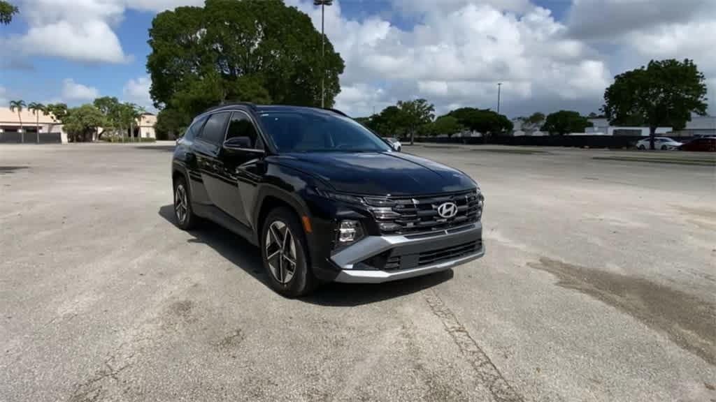 new 2025 Hyundai Tucson car, priced at $33,754