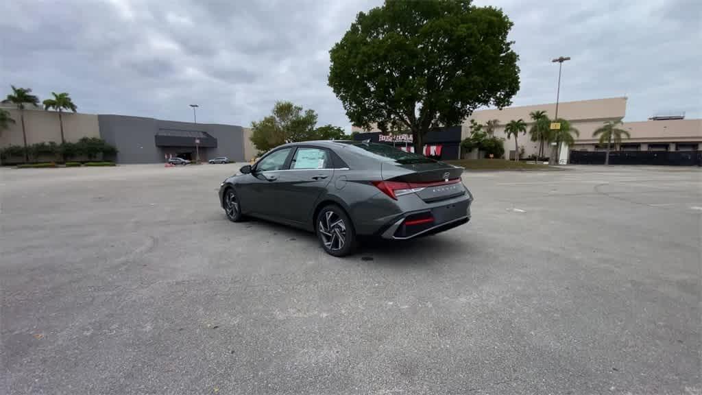 new 2024 Hyundai Elantra car, priced at $26,192