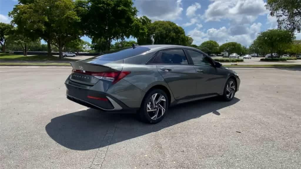 new 2025 Hyundai Elantra car, priced at $23,966