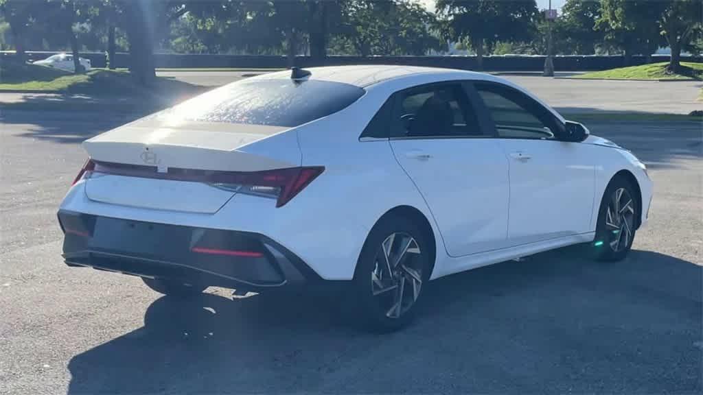 new 2025 Hyundai Elantra car, priced at $26,702