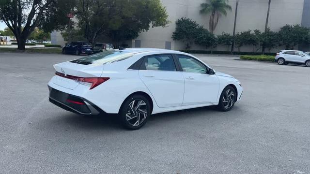 new 2025 Hyundai Elantra car, priced at $26,900