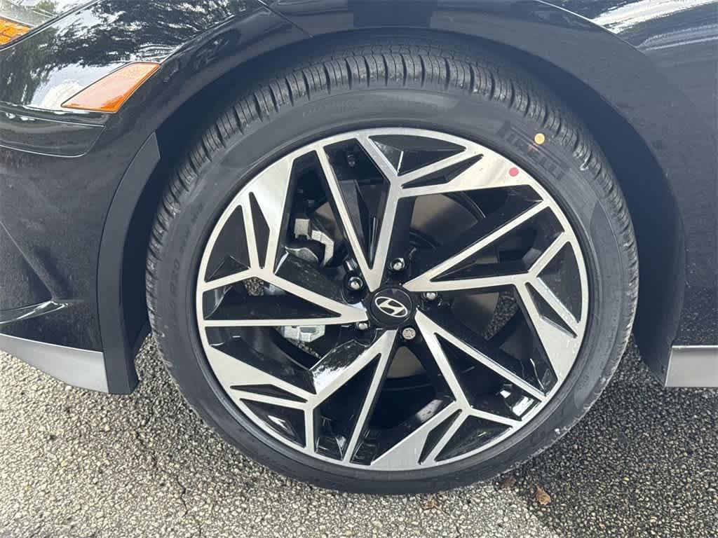 new 2025 Hyundai IONIQ 6 car, priced at $47,517