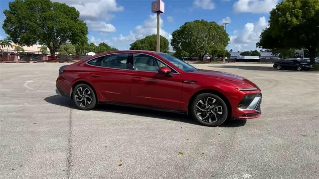 new 2024 Hyundai Sonata car, priced at $27,979