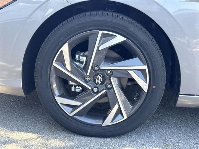 new 2025 Hyundai Elantra car, priced at $26,746