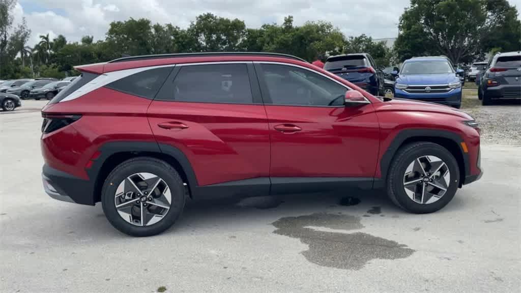 new 2025 Hyundai Tucson car, priced at $34,124