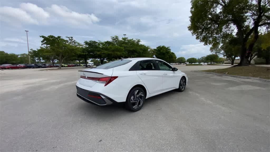 new 2025 Hyundai Elantra car, priced at $24,465