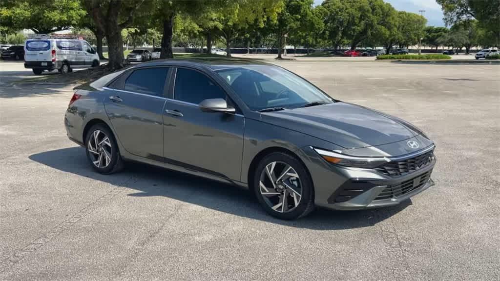 new 2025 Hyundai Elantra car, priced at $26,457