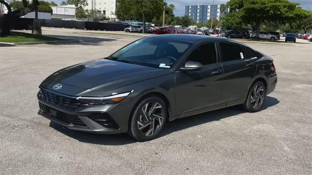 new 2025 Hyundai Elantra car, priced at $26,457