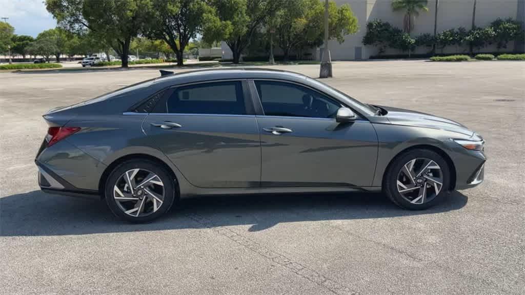 new 2025 Hyundai Elantra car, priced at $26,457