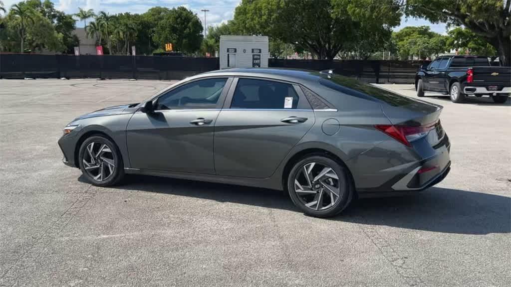 new 2025 Hyundai Elantra car, priced at $26,457