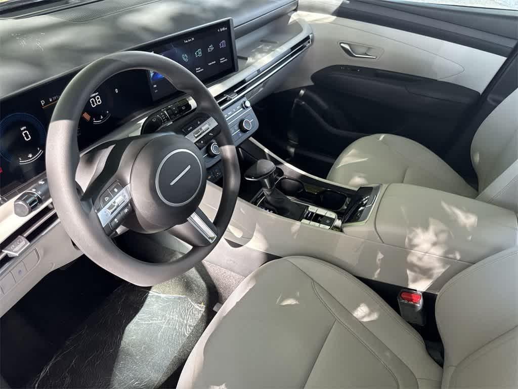 new 2025 Hyundai Tucson car, priced at $30,586