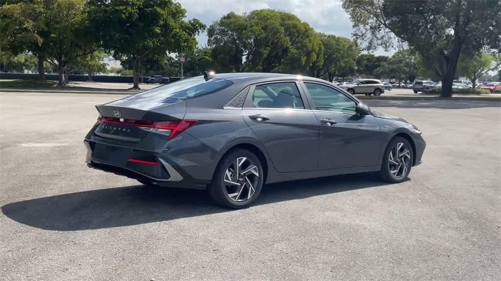 new 2025 Hyundai Elantra car, priced at $26,354