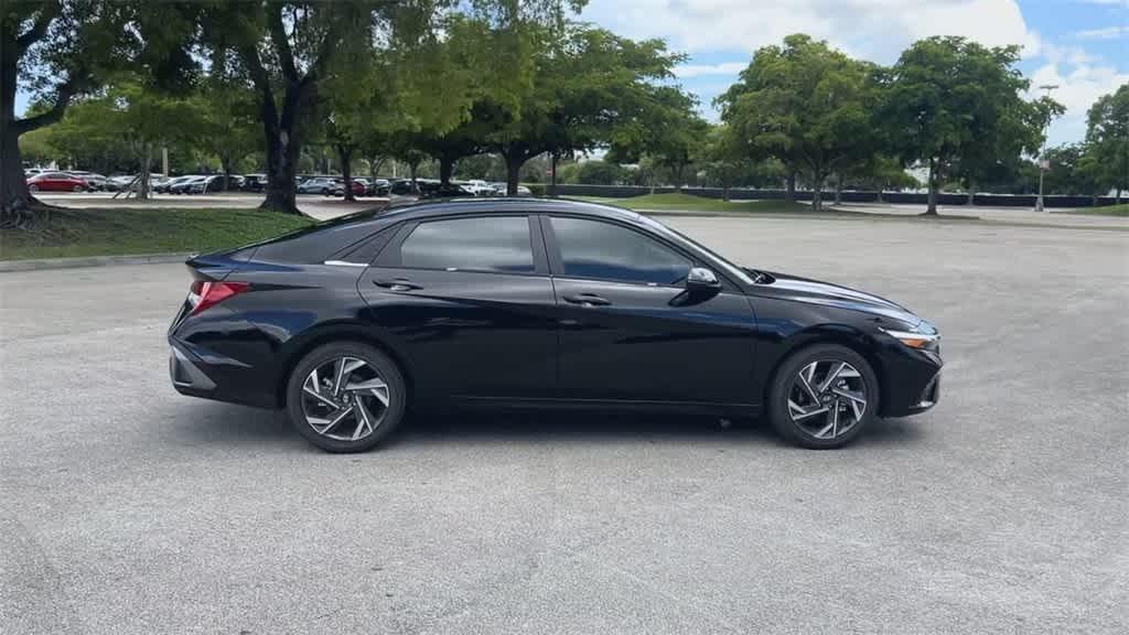 new 2025 Hyundai Elantra HEV car, priced at $30,440