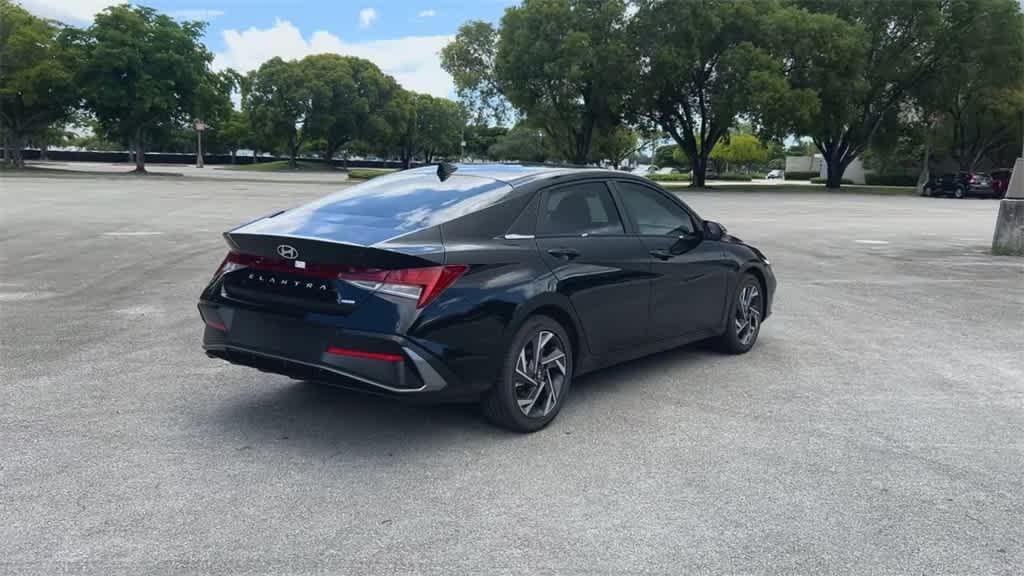 new 2025 Hyundai Elantra HEV car, priced at $30,440