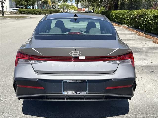 new 2025 Hyundai Elantra car, priced at $26,647