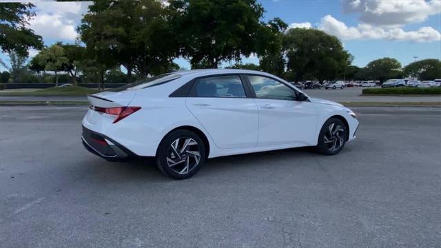 new 2025 Hyundai Elantra car, priced at $24,427