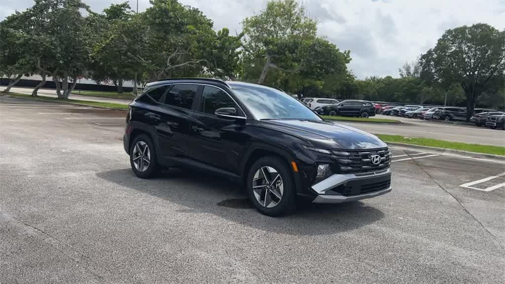 new 2025 Hyundai Tucson car, priced at $33,609