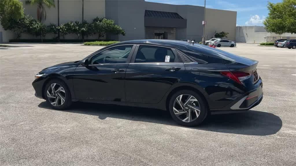 new 2025 Hyundai Elantra car, priced at $26,245