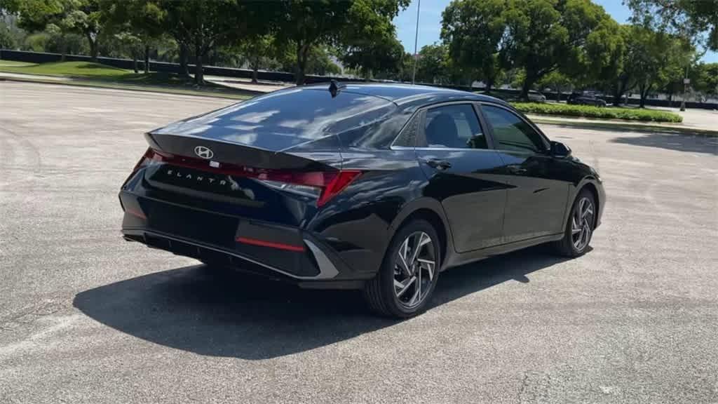 new 2025 Hyundai Elantra car, priced at $26,245