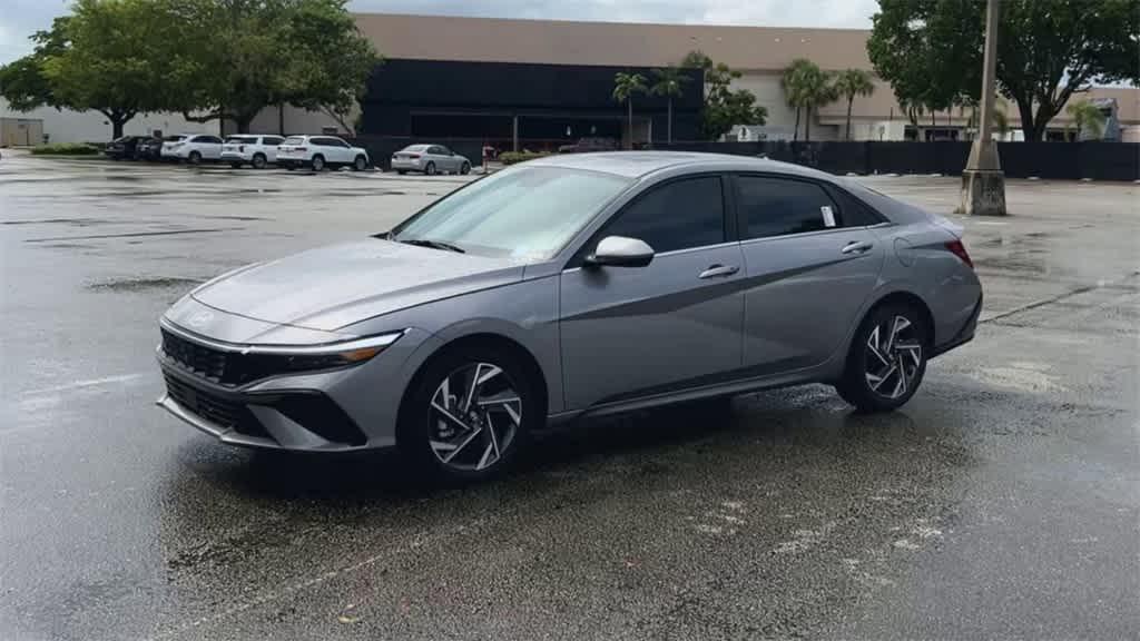 new 2025 Hyundai Elantra car, priced at $26,245