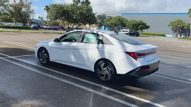 new 2025 Hyundai Elantra car, priced at $26,925