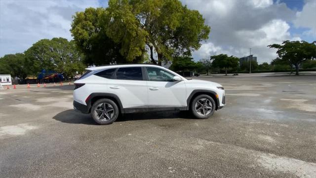 new 2025 Hyundai Tucson car, priced at $34,004