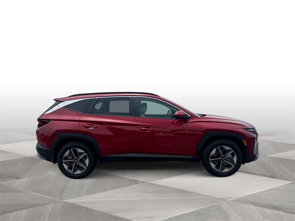 new 2025 Hyundai Tucson car, priced at $32,817