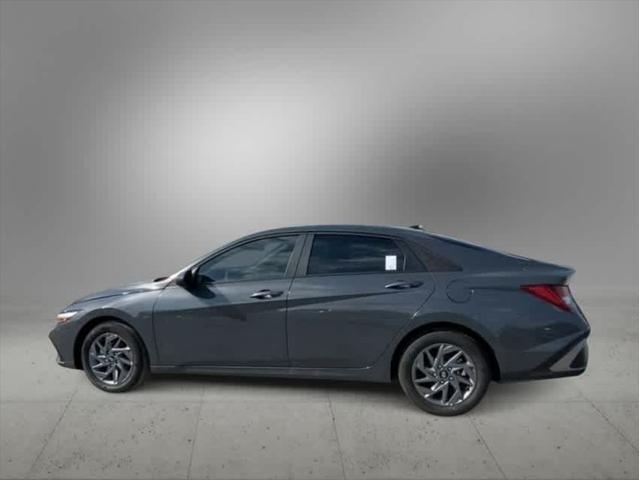 new 2024 Hyundai Elantra HEV car, priced at $27,310