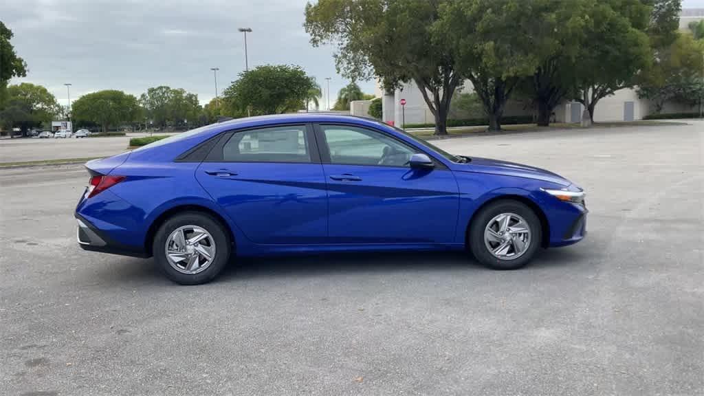 new 2025 Hyundai Elantra car, priced at $23,070