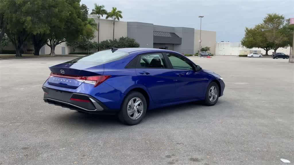 new 2025 Hyundai Elantra car, priced at $23,070