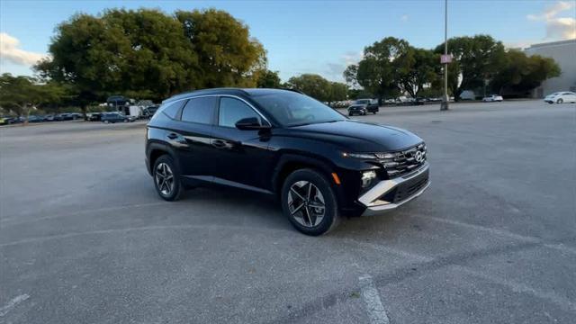 new 2025 Hyundai Tucson Hybrid car, priced at $37,173