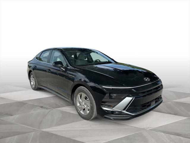 new 2025 Hyundai Sonata car, priced at $27,613
