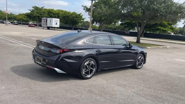 new 2024 Hyundai Sonata car, priced at $31,003