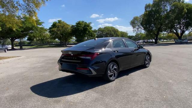 new 2025 Hyundai Elantra car, priced at $26,456