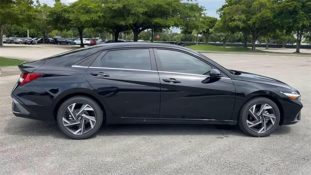 new 2025 Hyundai Elantra car, priced at $26,245