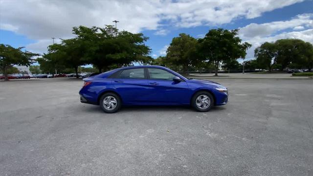 new 2025 Hyundai Elantra car, priced at $23,072